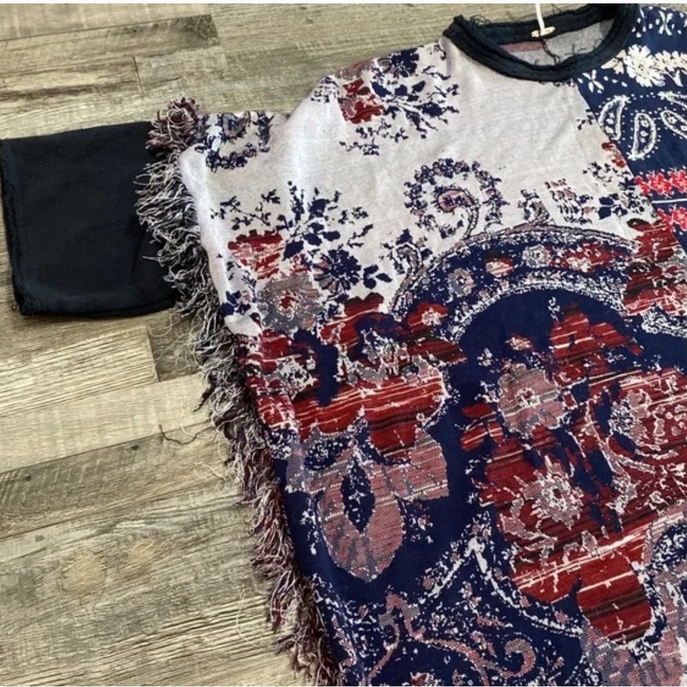Free People Bandana Print Xs-S oversized poncho sweater - Picture 3 of 6